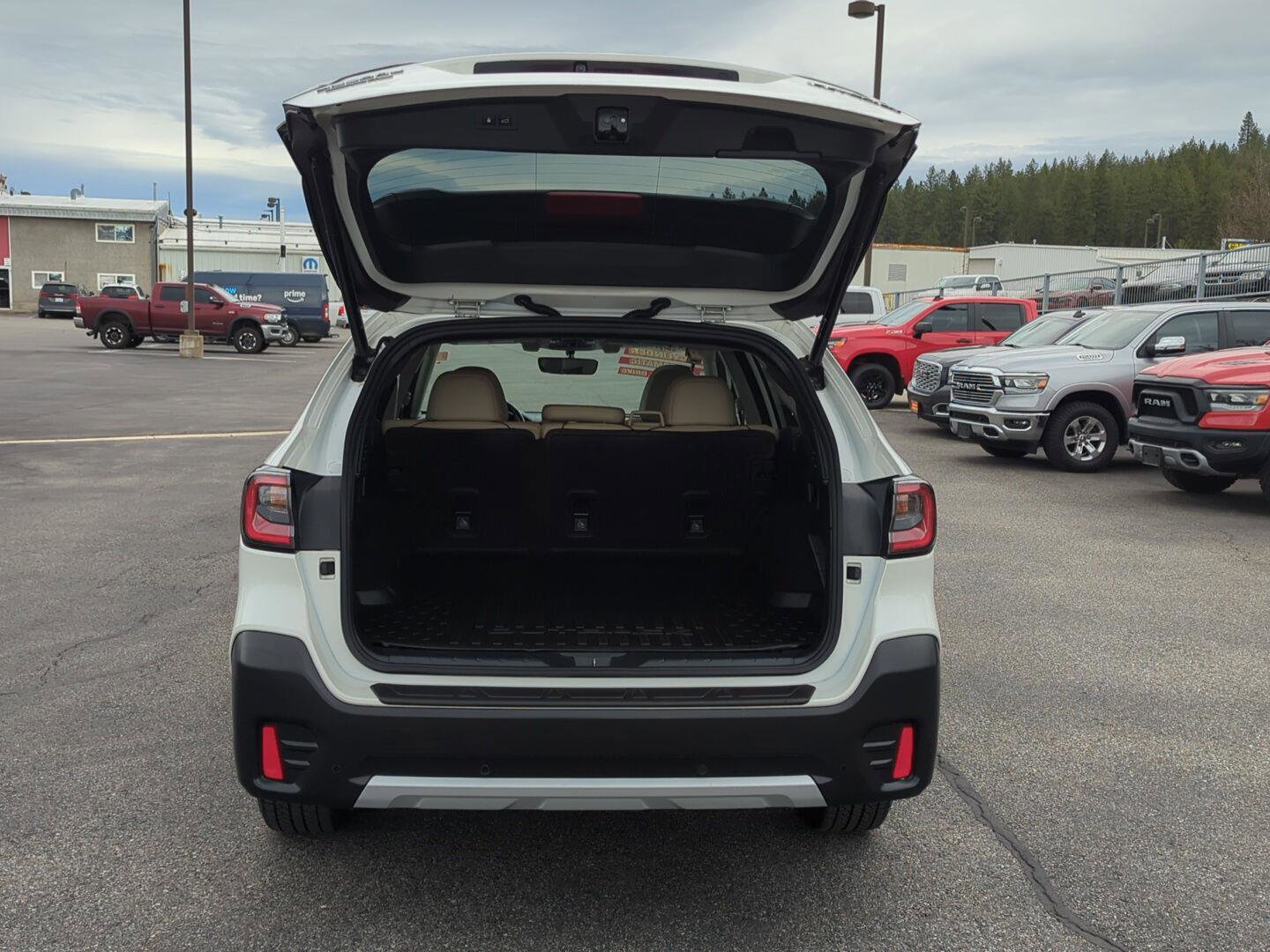 Used 2022 Subaru Outback Limited w/ Popular Package #2 image 6