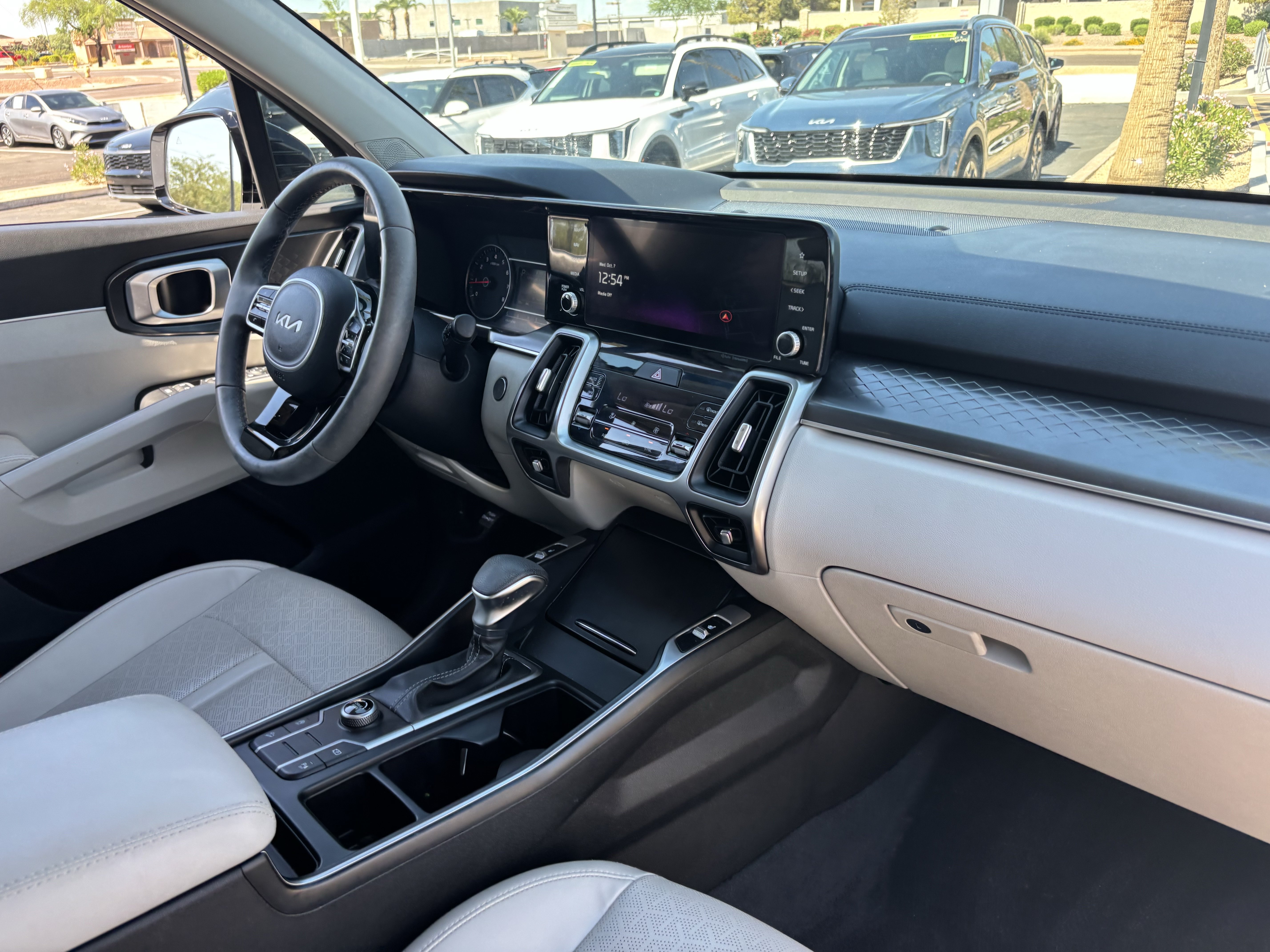 Certified 2023 Kia Sorento S w/ Panoramic Sunroof Package FWD image 10