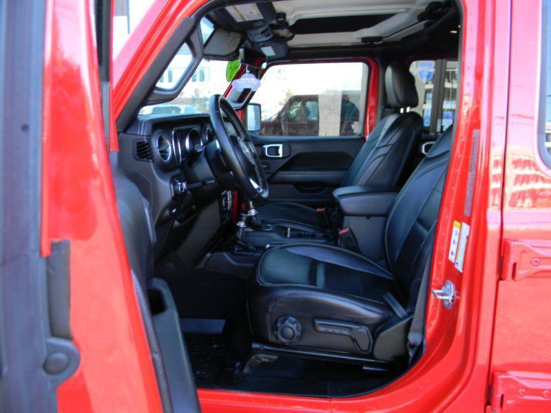 Used 2020 Jeep Gladiator Overland w/ Dual Top Group AWD/4WD image 11