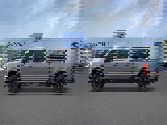 New 2026 Ford F250 4x4 Crew Cab Super Duty image 3