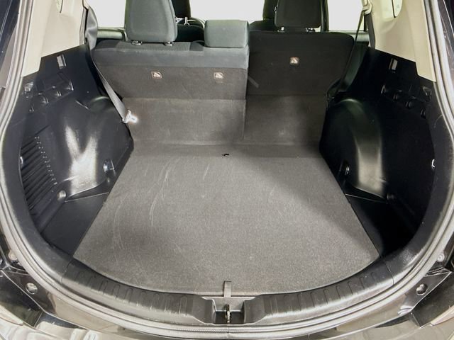 Used 2016 Toyota RAV4 LE image 23