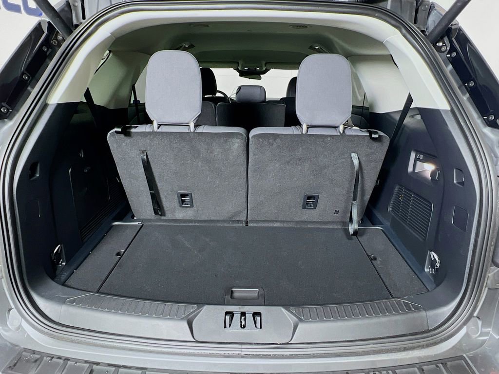 Used 2025 Ford Explorer Active image 30