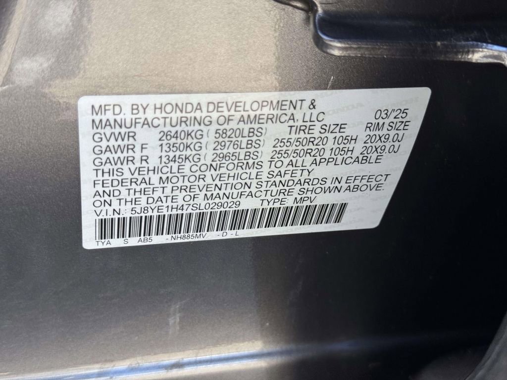 Certified 2025 Acura MDX SH-AWD w/ Technology Package image 17