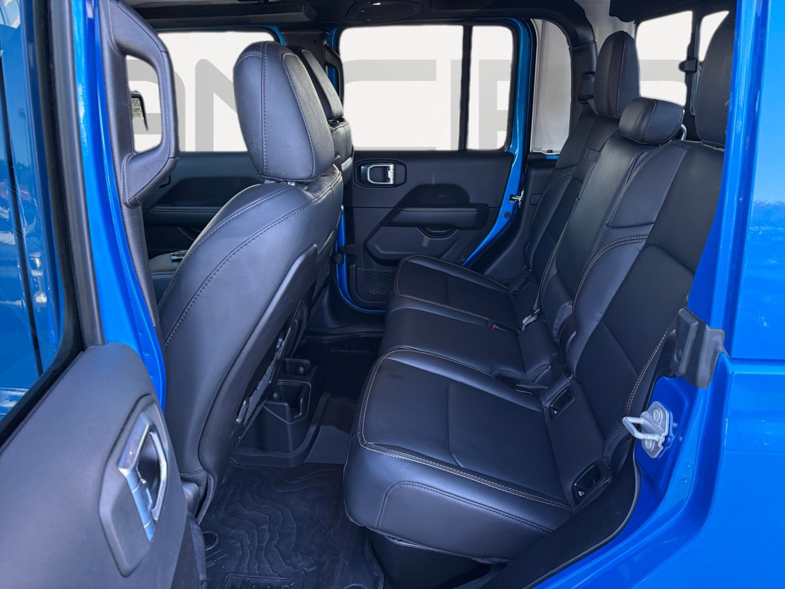 Used 2024 Jeep Gladiator Sport image 20