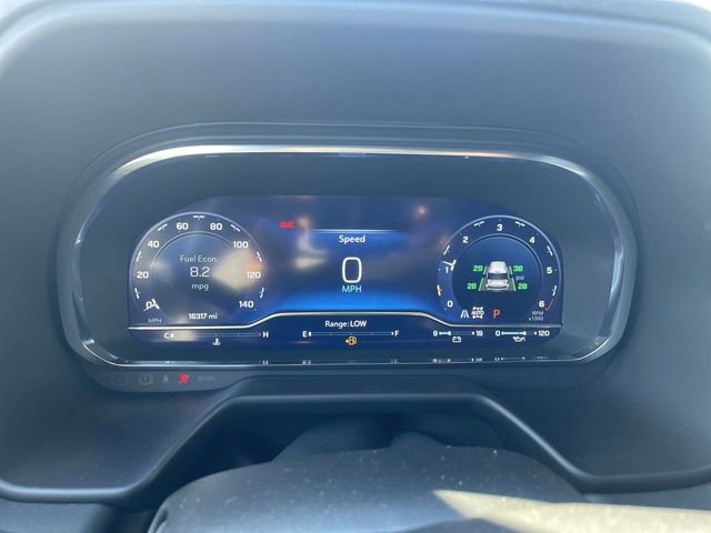 Used 2024 Chevrolet Suburban RST image 11