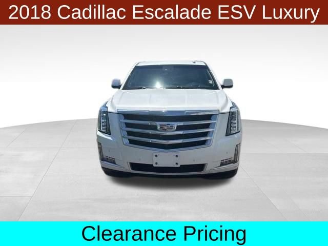 Used 2018 Cadillac Escalade ESV Luxury AWD/4WD image 2