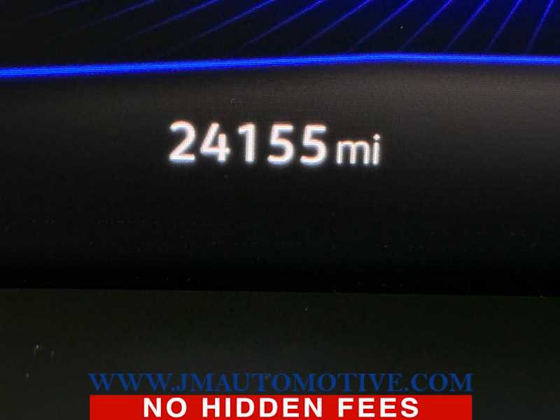 Used 2022 Volkswagen Tiguan SE image 21