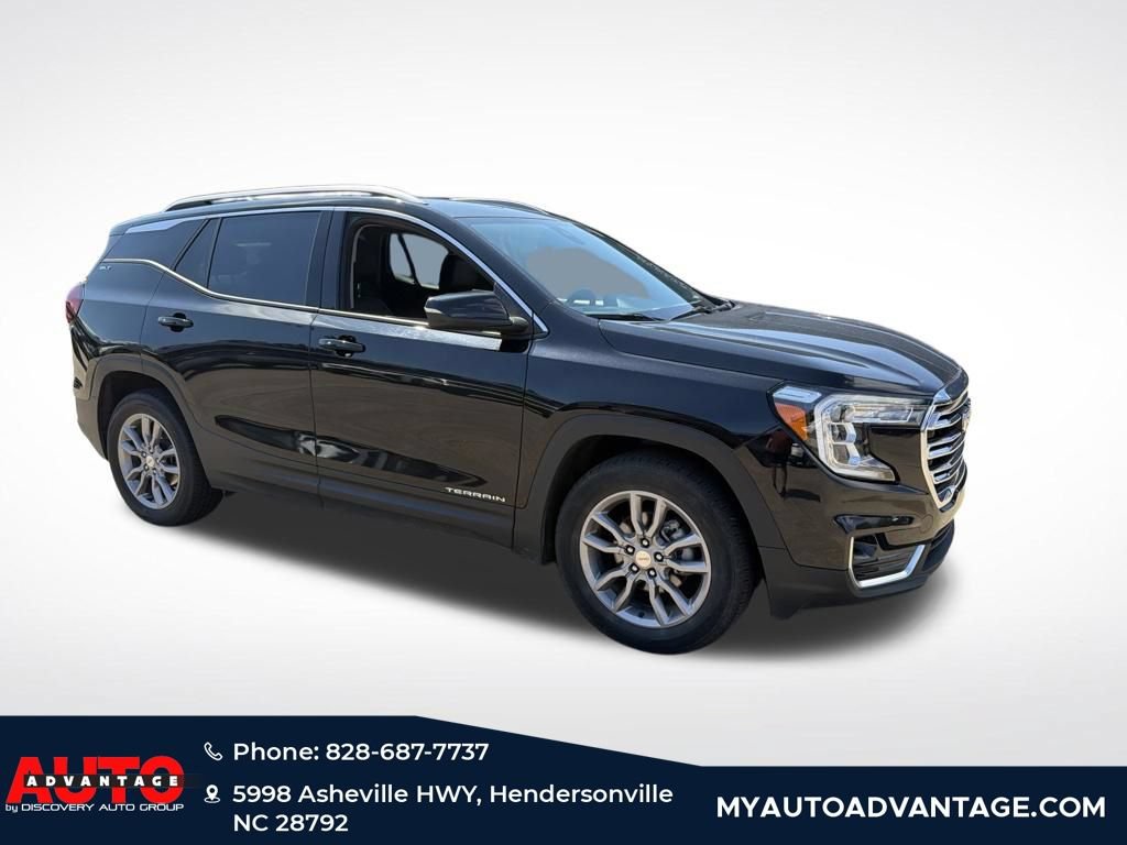 Used 2024 GMC Terrain SLT AWD/4WD image 3