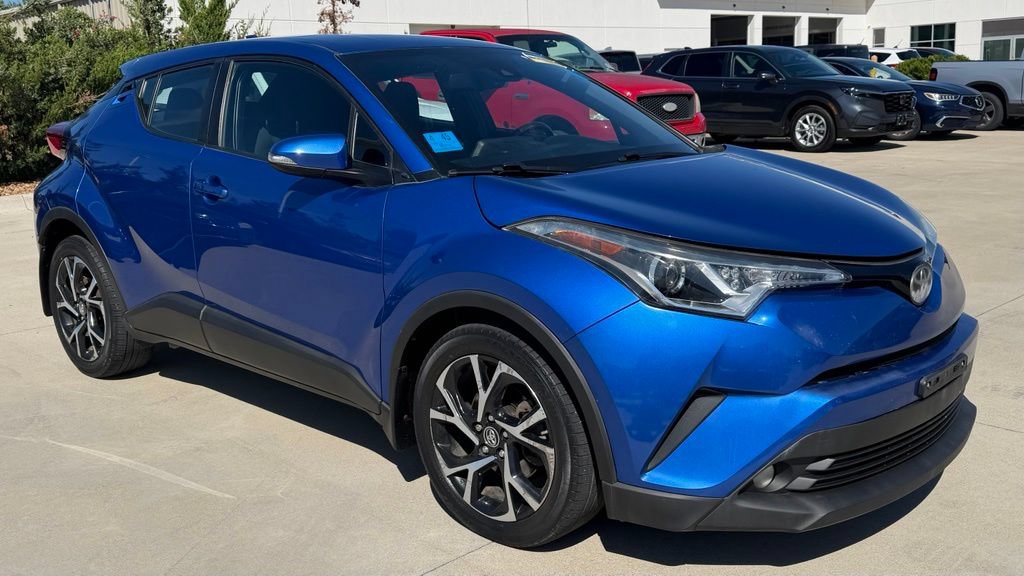 Used 2018 Toyota C-HR XLE FWD image 7