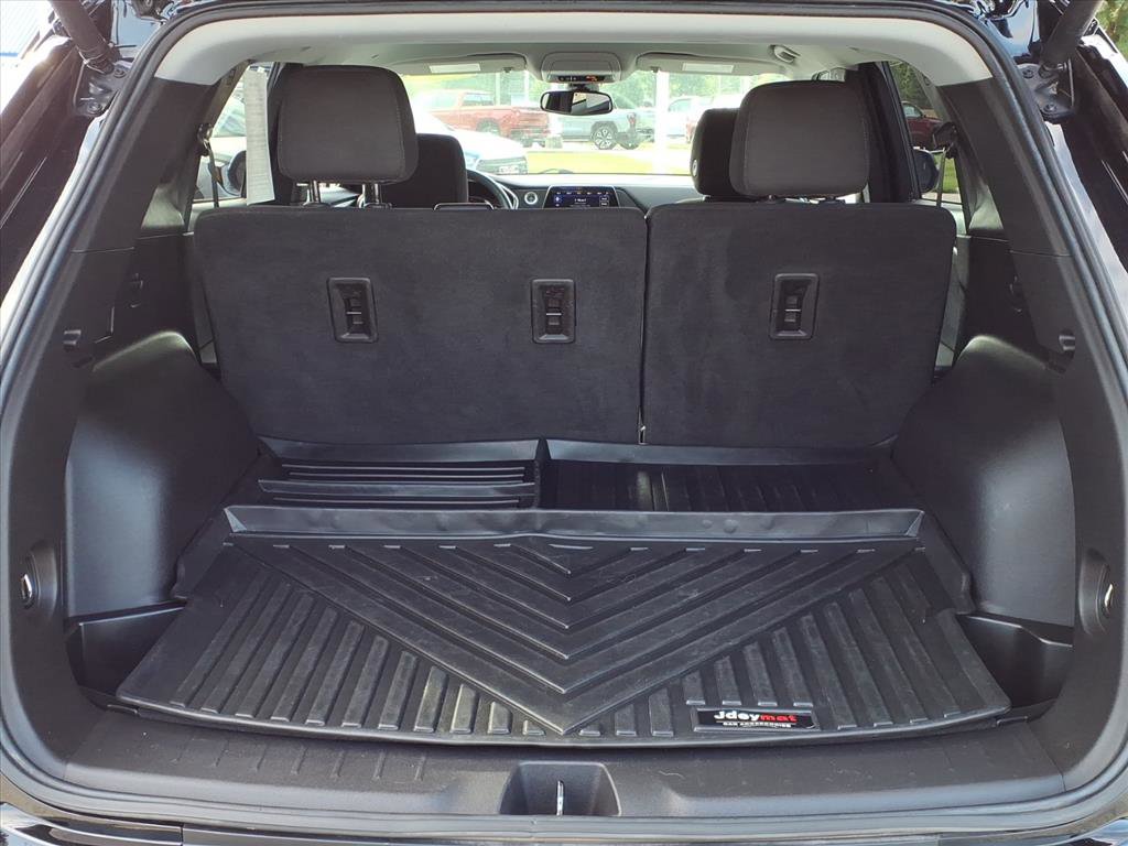 Used 2022 Chevrolet Blazer LT w/ Redline Edition image 11