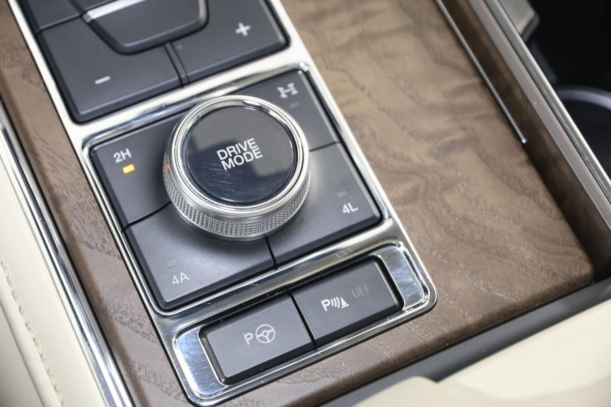 Used 2020 Ford Expedition Platinum AWD/4WD image 29