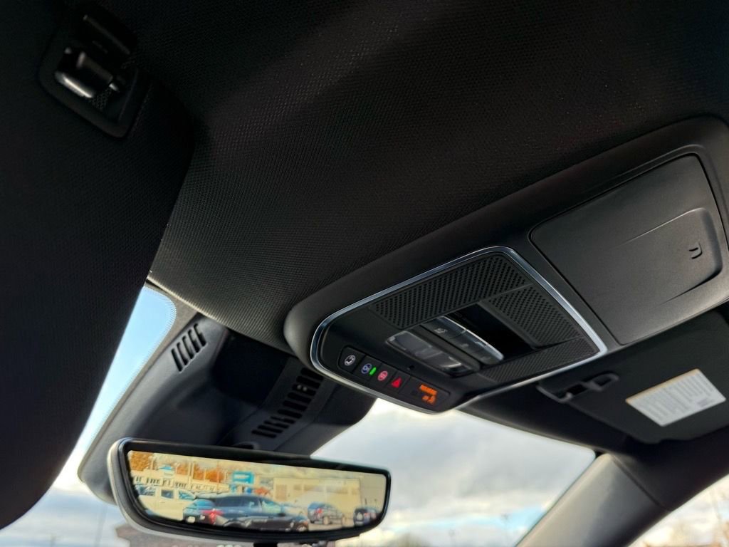 New 2026 Chevrolet Traverse High Country image 17