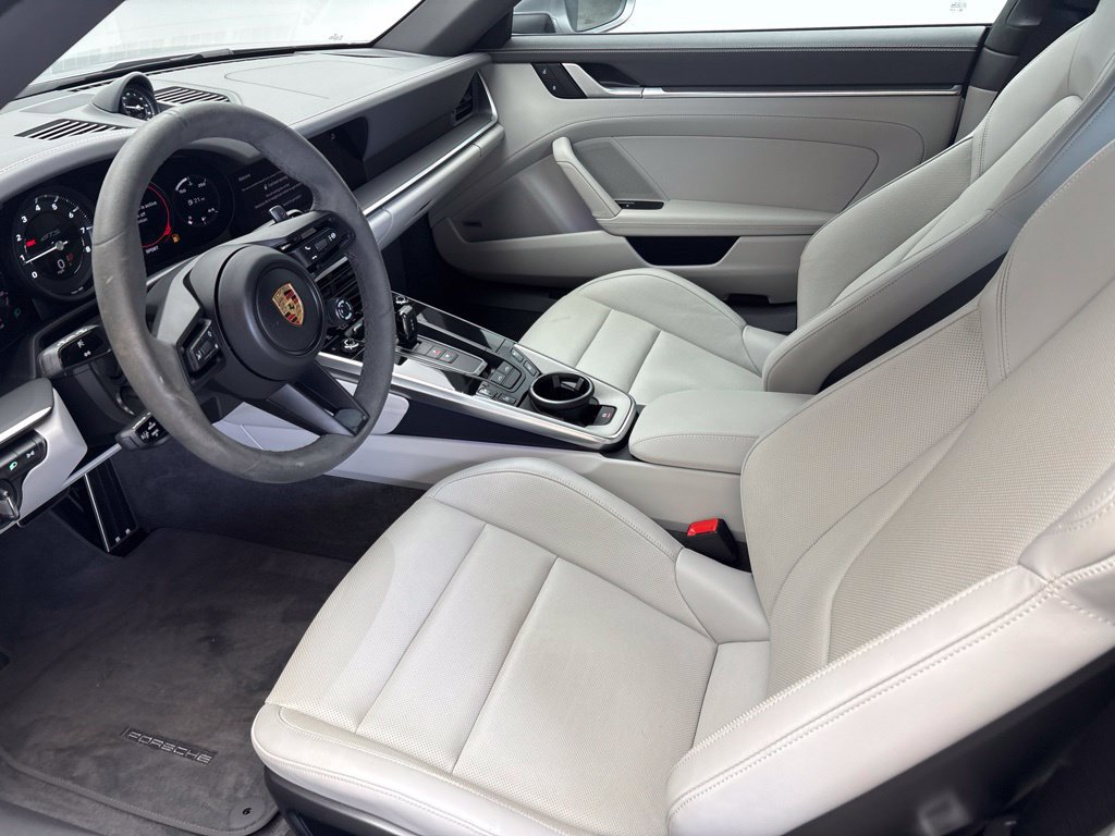 Certified 2024 Porsche 911 Targa 4 GTS AWD/4WD image 5
