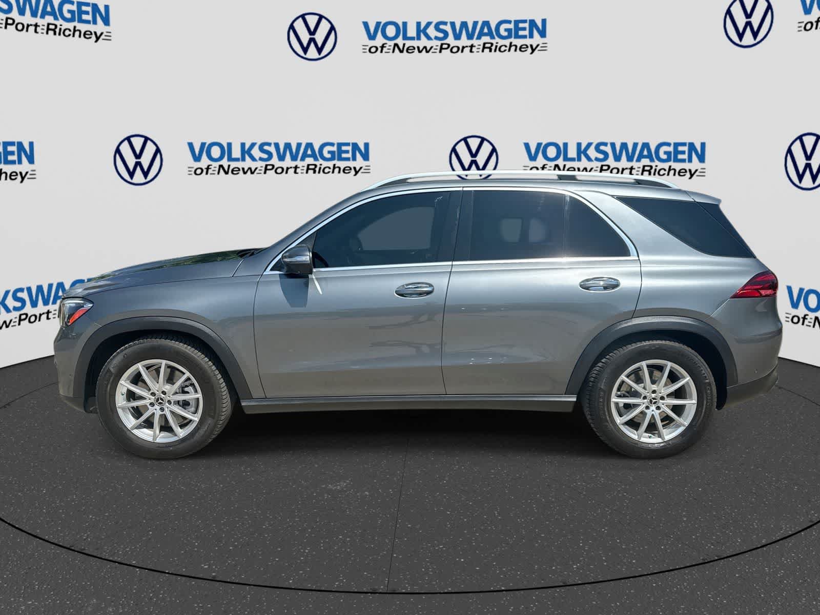 Used 2024 Mercedes-Benz GLE 450 4MATIC image 11