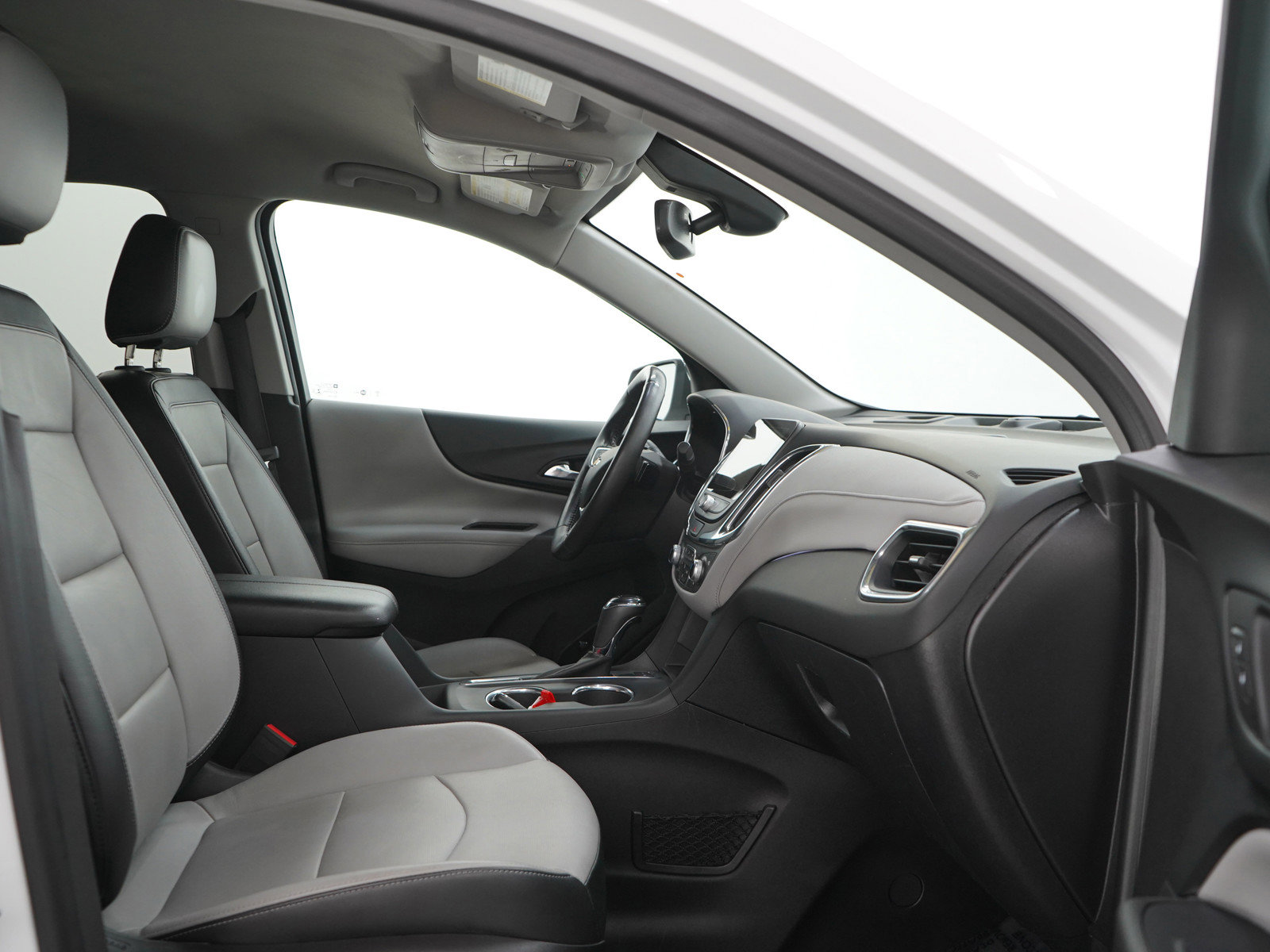 Used 2018 Chevrolet Equinox Premier w/ Infotainment II Package AWD/4WD image 12