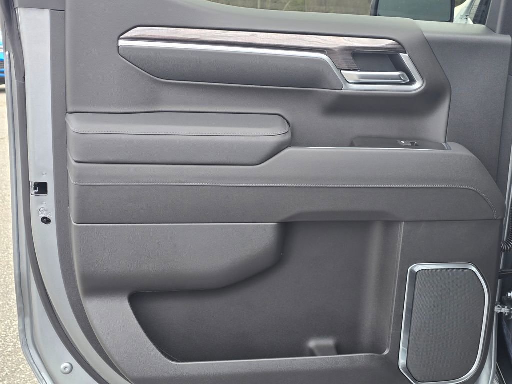 New 2026 Chevrolet Silverado 1500 LTZ w/ LTZ Premium Package image 39