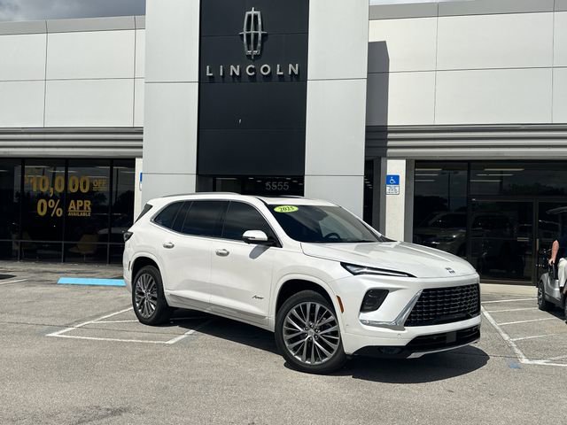 Used 2025 Buick Enclave Avenir w/ Super Cruise Package FWD image 1