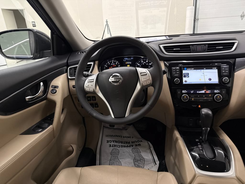 Used 2016 Nissan Rogue SL w/ SL Premium Package AWD/4WD image 15