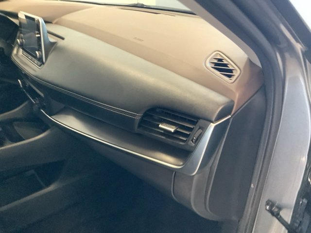 Used 2023 Nissan Rogue SV w/ SV Premium B Package image 34