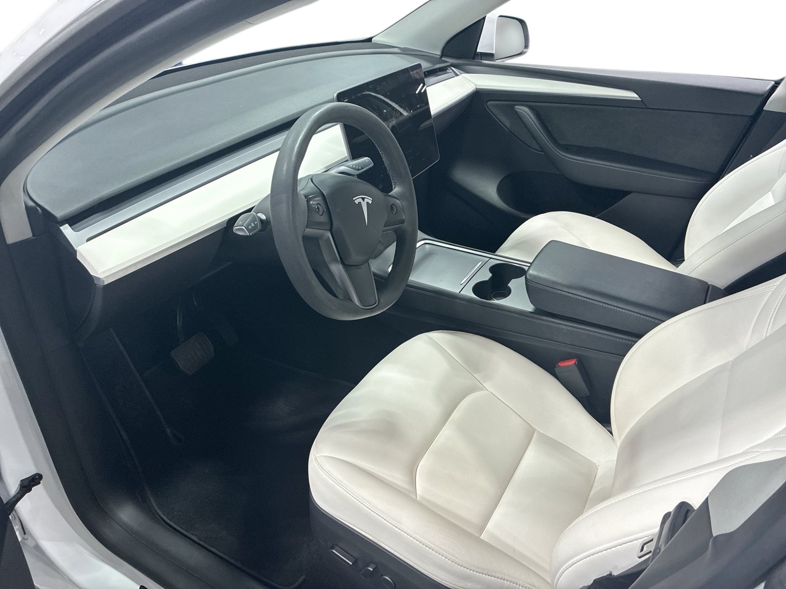 Certified 2023 Tesla Model Y Long Range AWD/4WD image 9