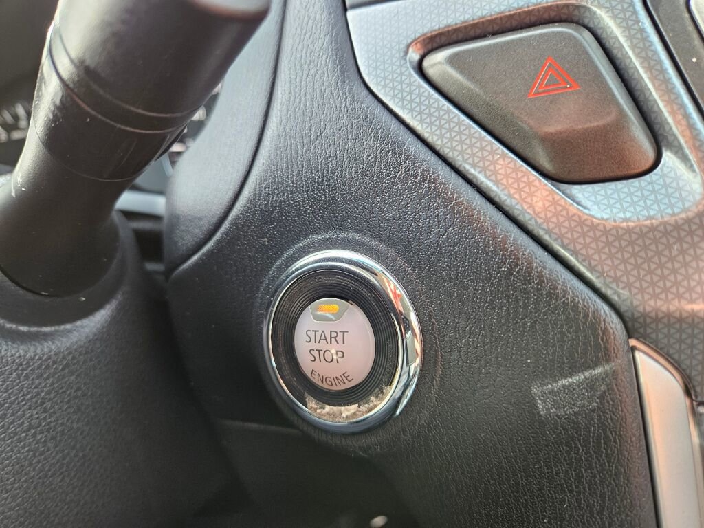 Used 2020 Nissan Pathfinder SL image 34