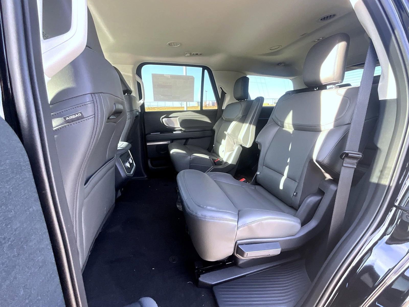 New 2026 Ford Expedition Active image 12