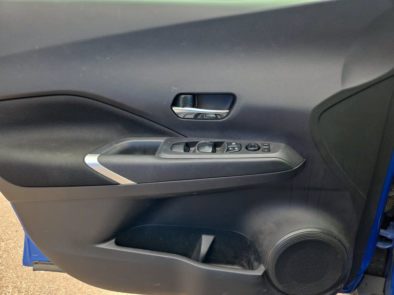 Used 2023 Nissan Kicks SV FWD image 16