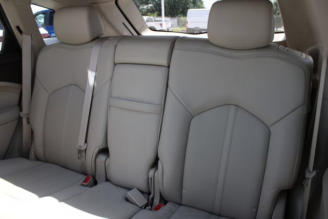 Used 2015 Cadillac SRX Performance w/ Driver Awareness Package AWD/4WD image 24