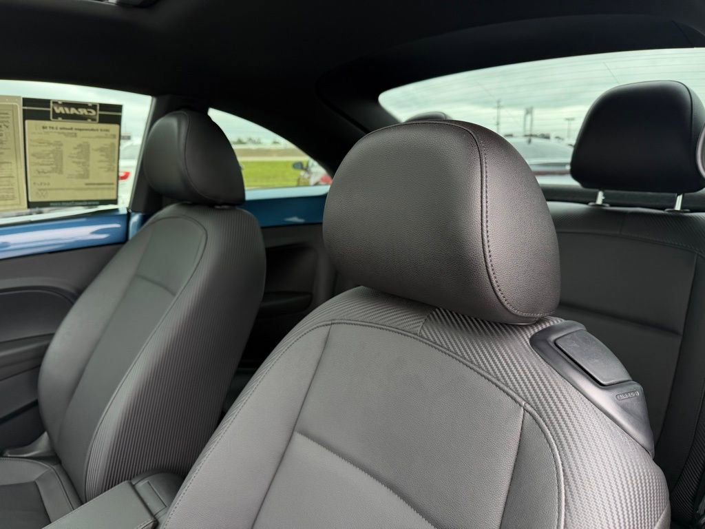Used 2019 Volkswagen Beetle 2.0T SE w/ SE Premium Package FWD image 12