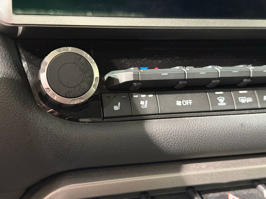 Used 2023 Toyota Tundra Limited image 27