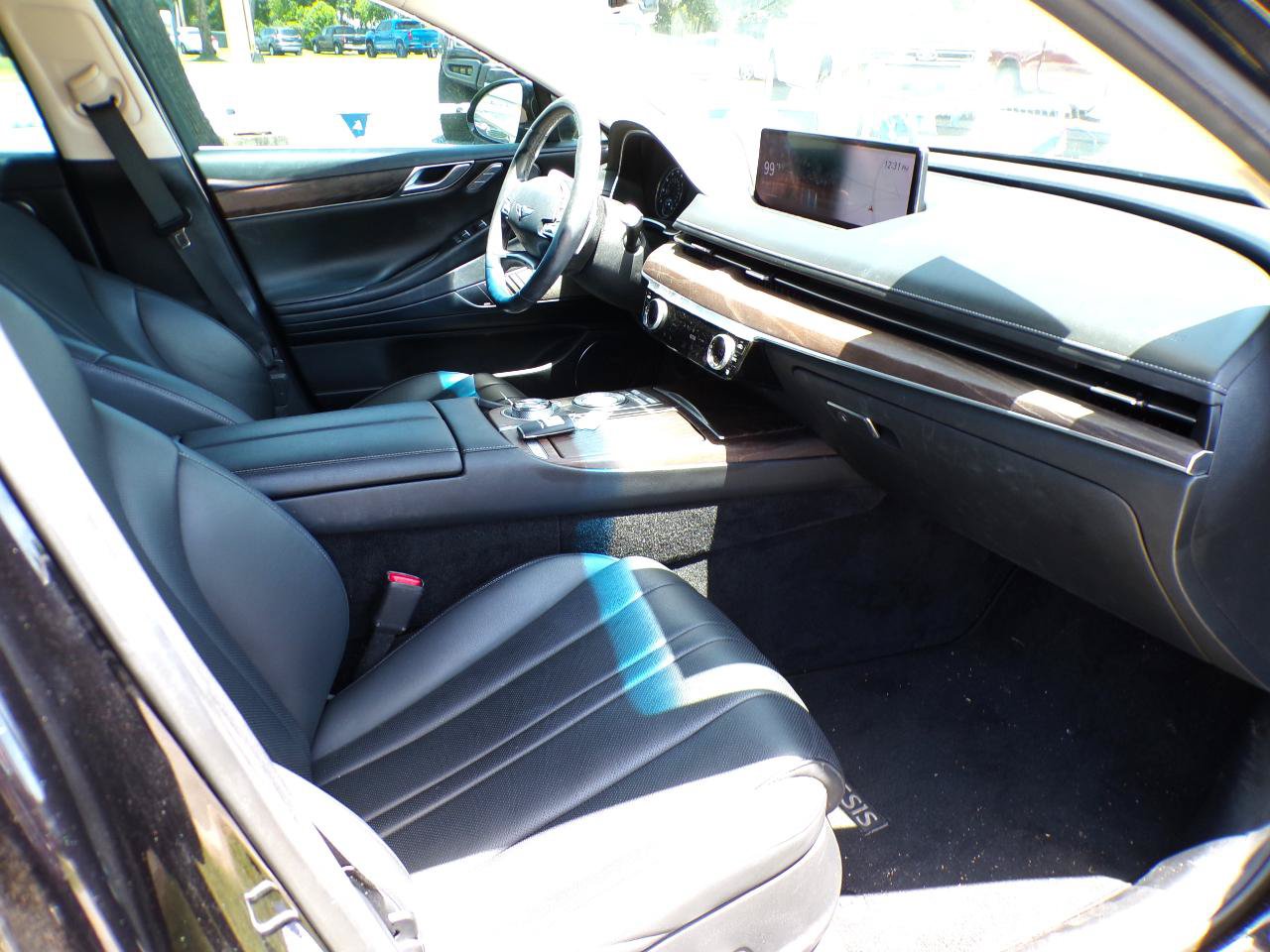 Used 2021 Genesis G80 2.5T w/ Advanced Package RWD image 11