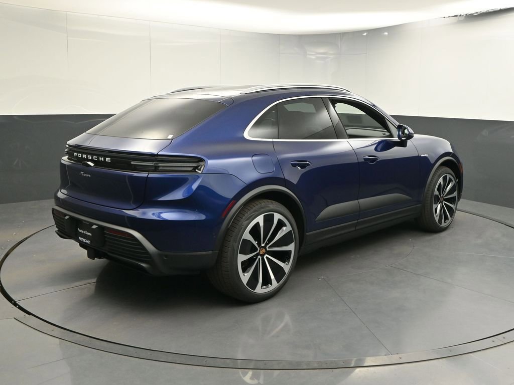 New 2025 Porsche Macan Electric RWD image 26