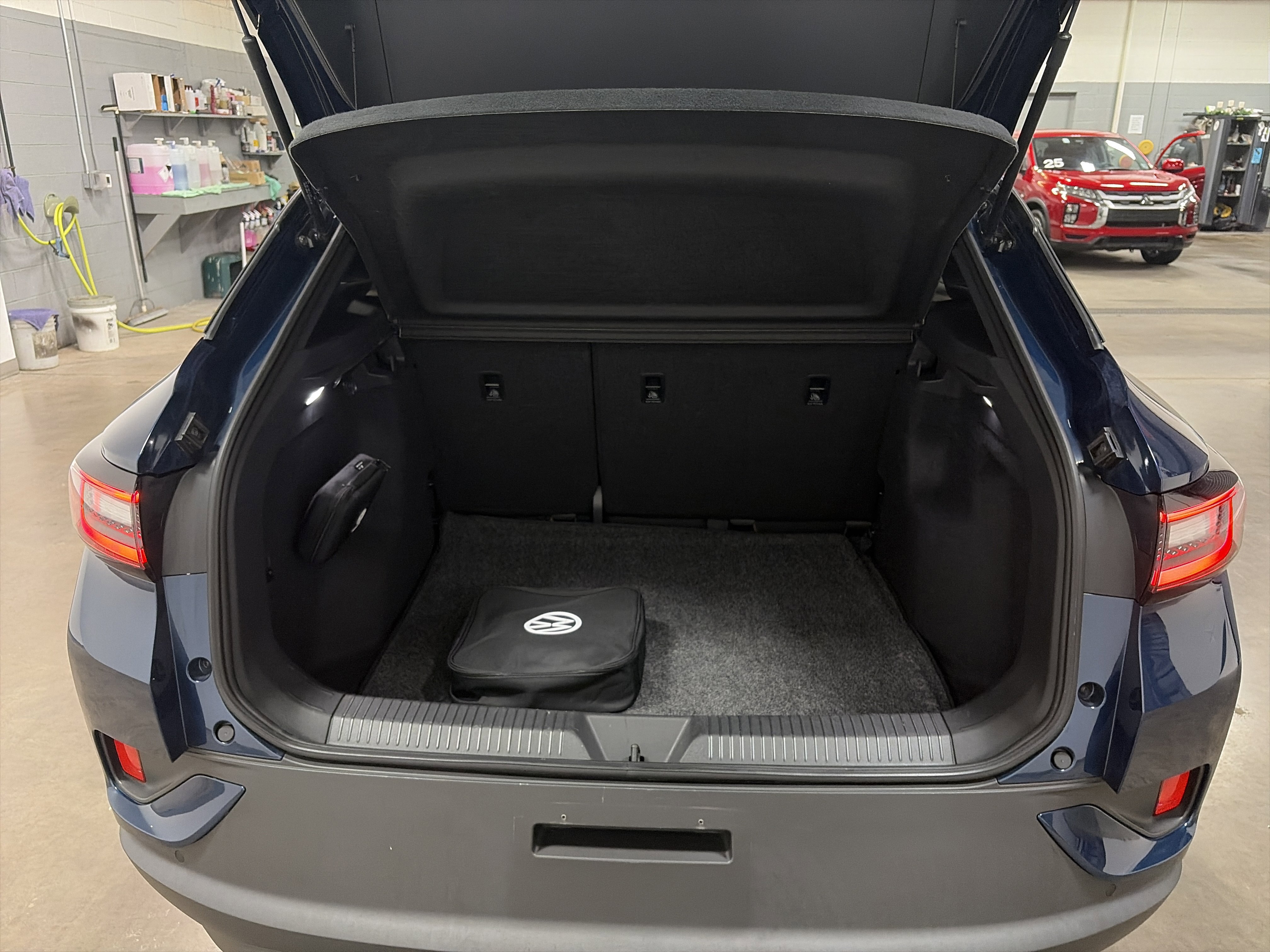 Certified 2023 Volkswagen ID.4 2WD image 27