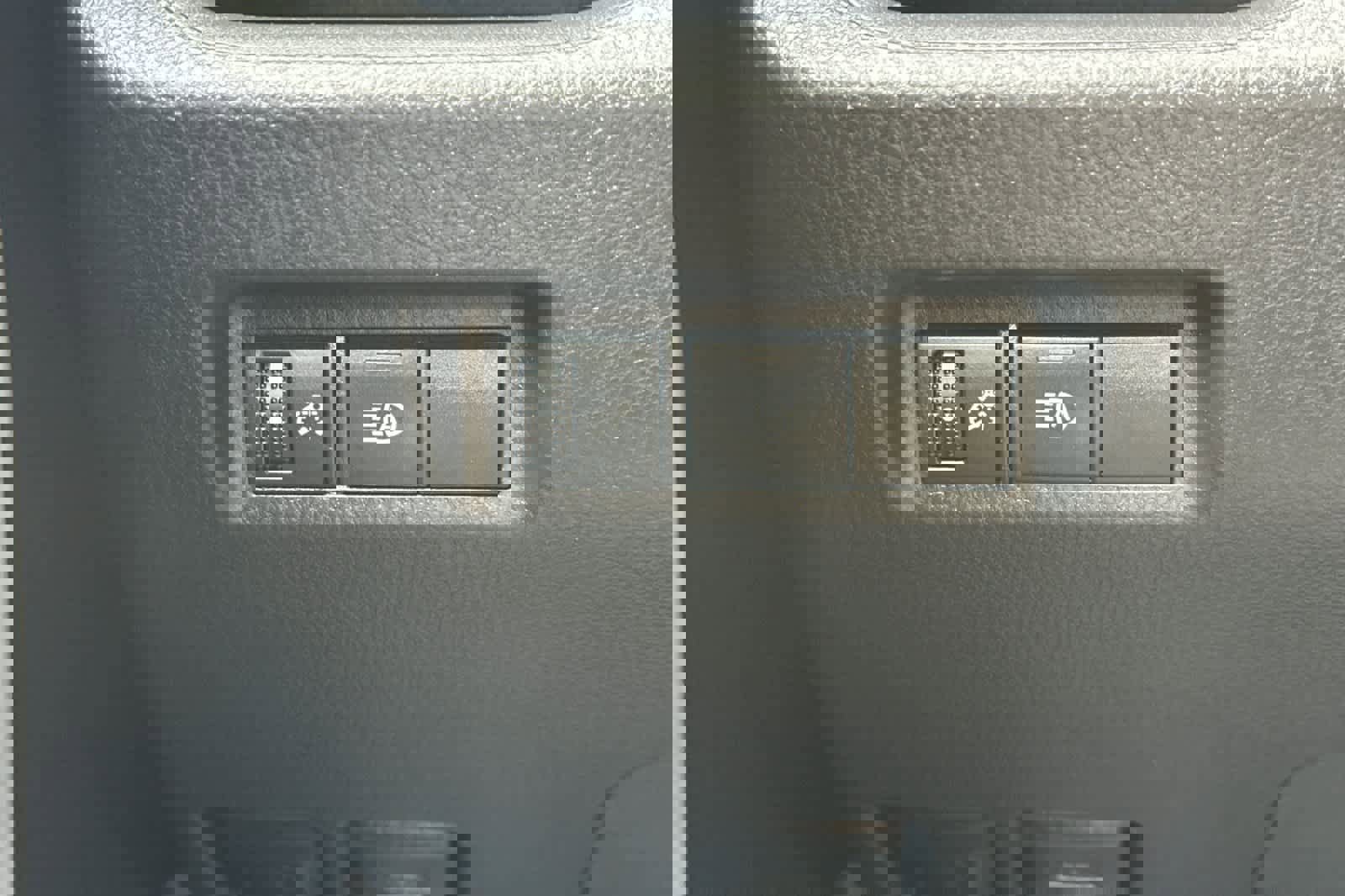 Used 2022 Toyota RAV4 XLE image 29