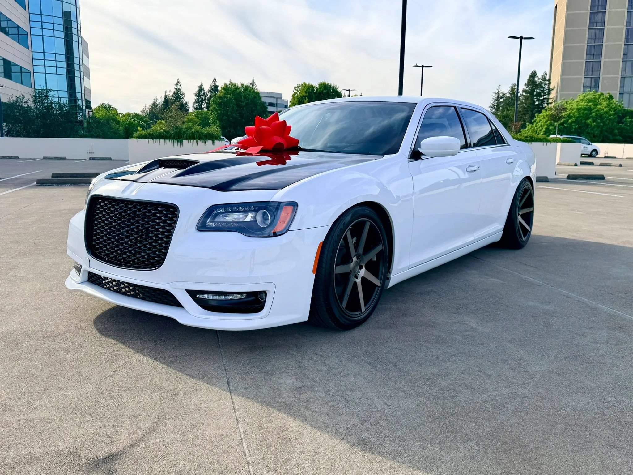 Used 2013 Chrysler 300 S RWD image 5