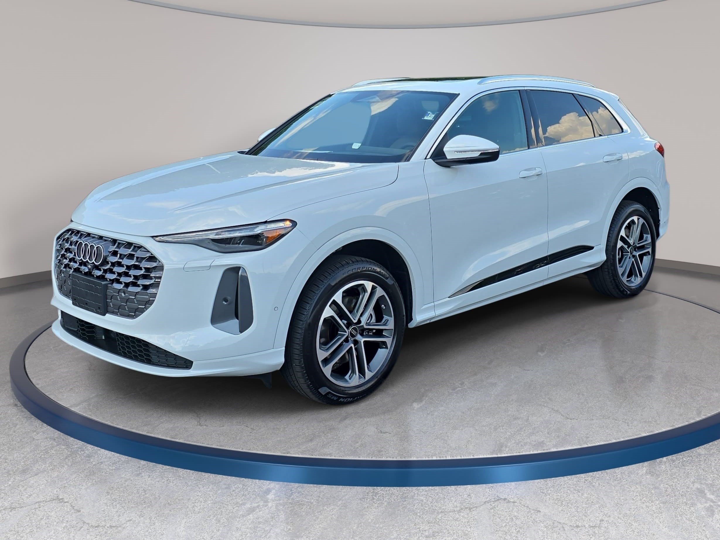 New 2026 Audi Q5 Premium Plus AWD/4WD image 1