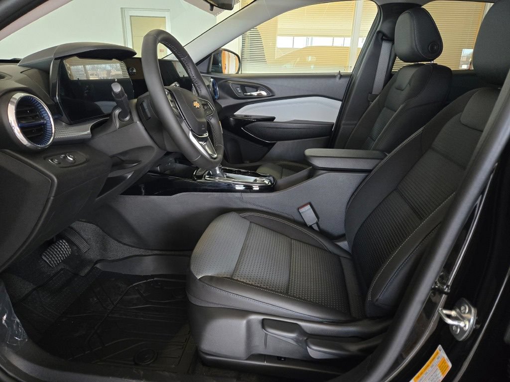 New 2026 Chevrolet Trax LT w/ Driver Confidence Package FWD image 20