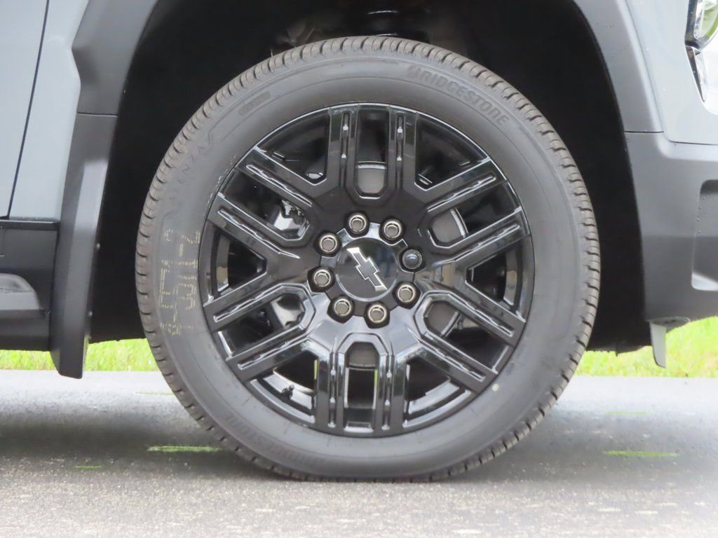 New 2026 Chevrolet Silverado EV LT w/ Plus Package image 17