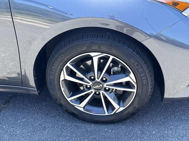 Used 2023 Kia Forte LXS FWD image 7