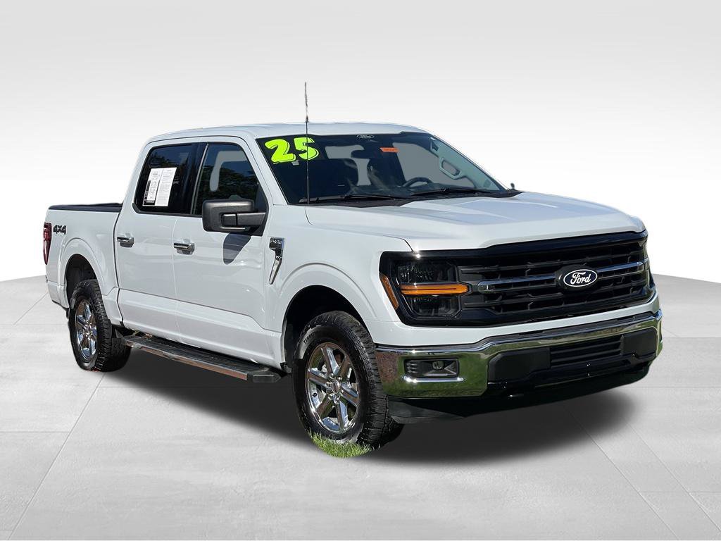 Used 2025 Ford F150 XLT w/ Equipment Group 301A Standard AWD/4WD image 3
