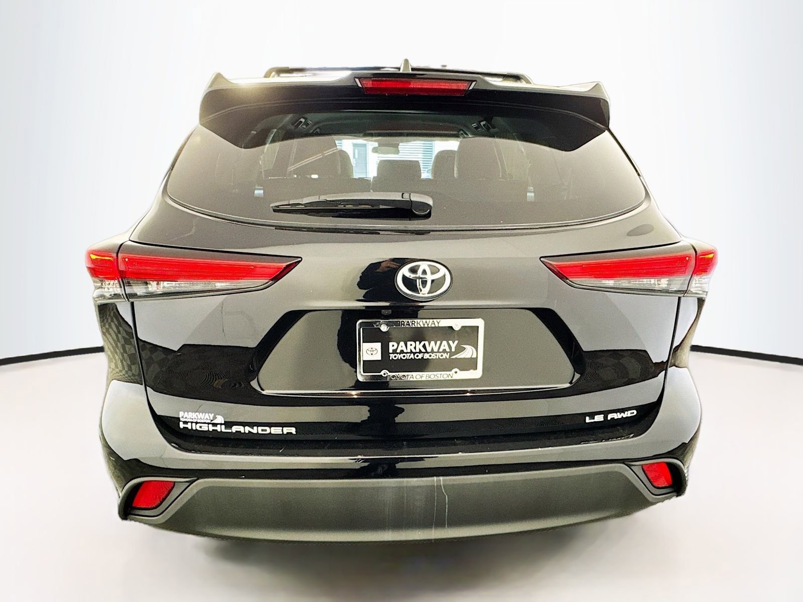 Used 2022 Toyota Highlander LE AWD/4WD image 20