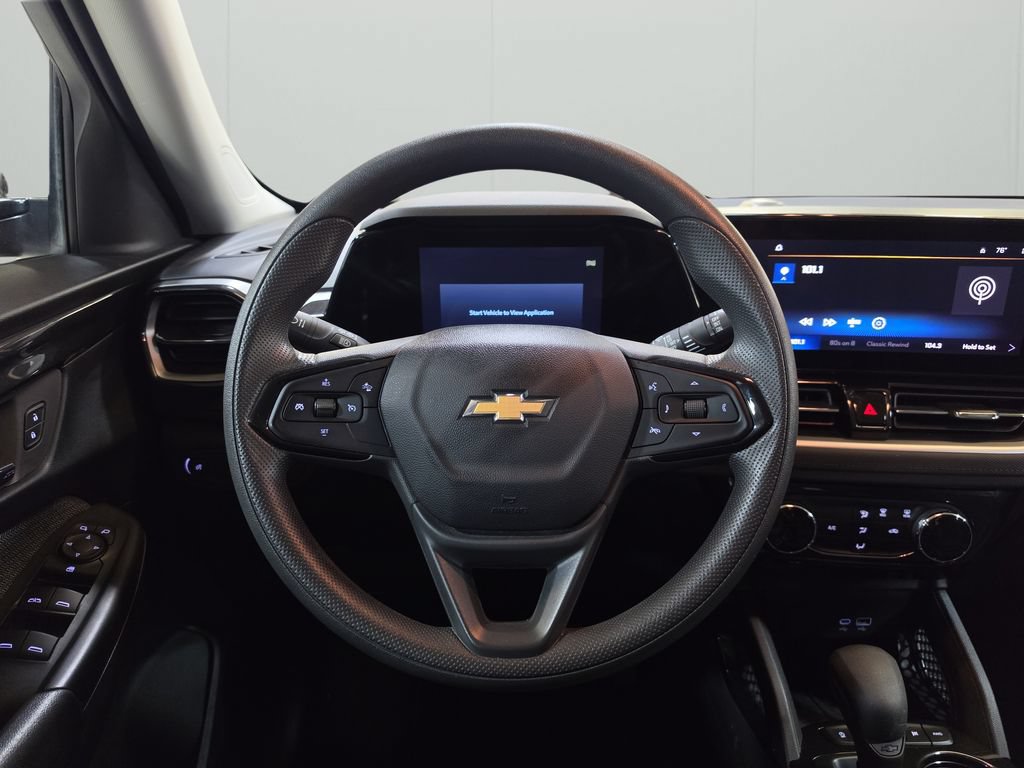 Used 2026 Chevrolet TrailBlazer LT AWD/4WD image 16