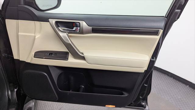 Used 2020 Lexus GX 460 Premium w/ Premium Package AWD/4WD image 22
