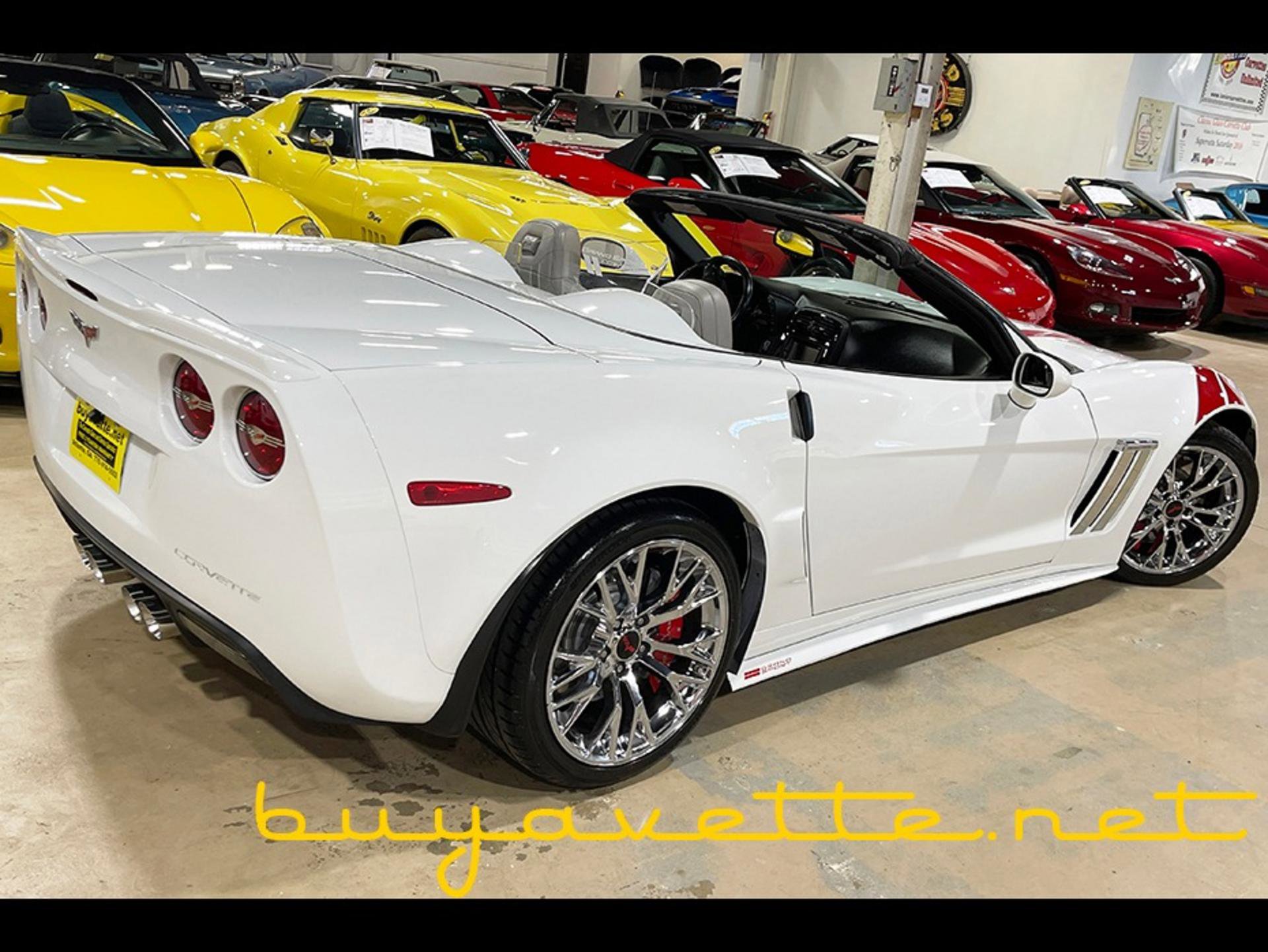 Used 2013 Chevrolet Corvette Grand Sport w/ 2LT Preferred Equipment Group image 4