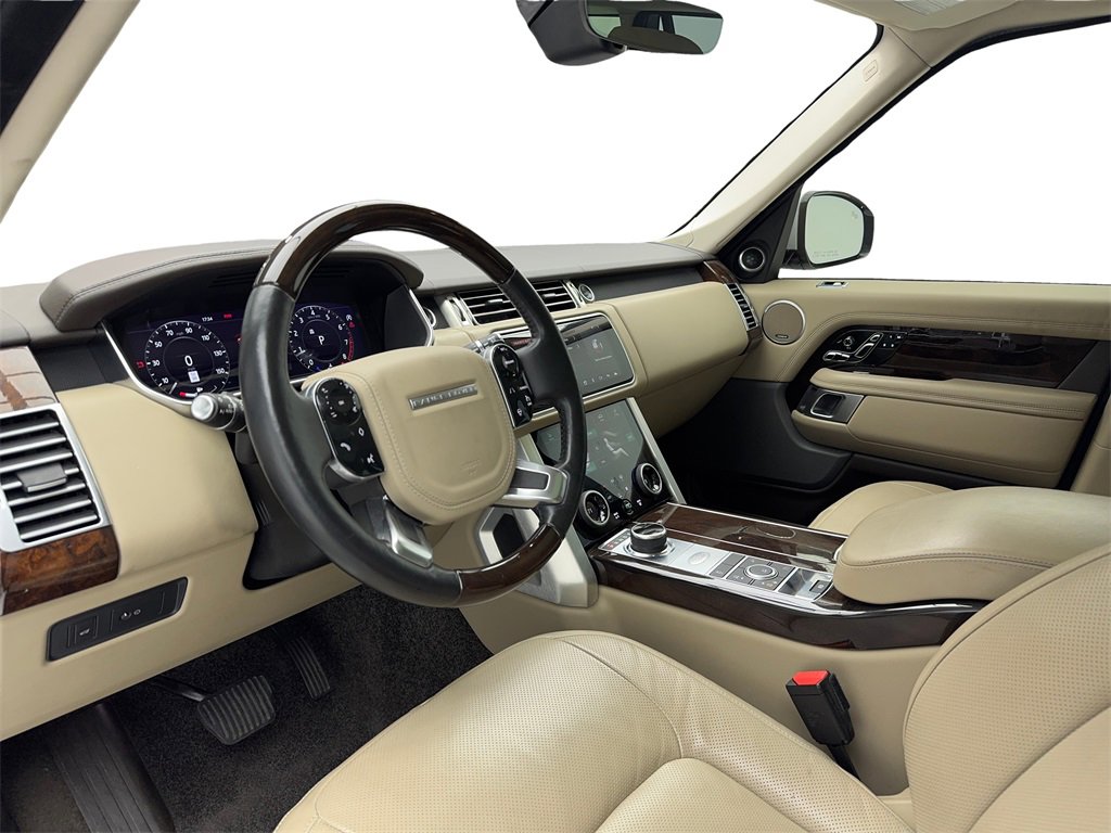 Used 2020 Land Rover Range Rover HSE image 16