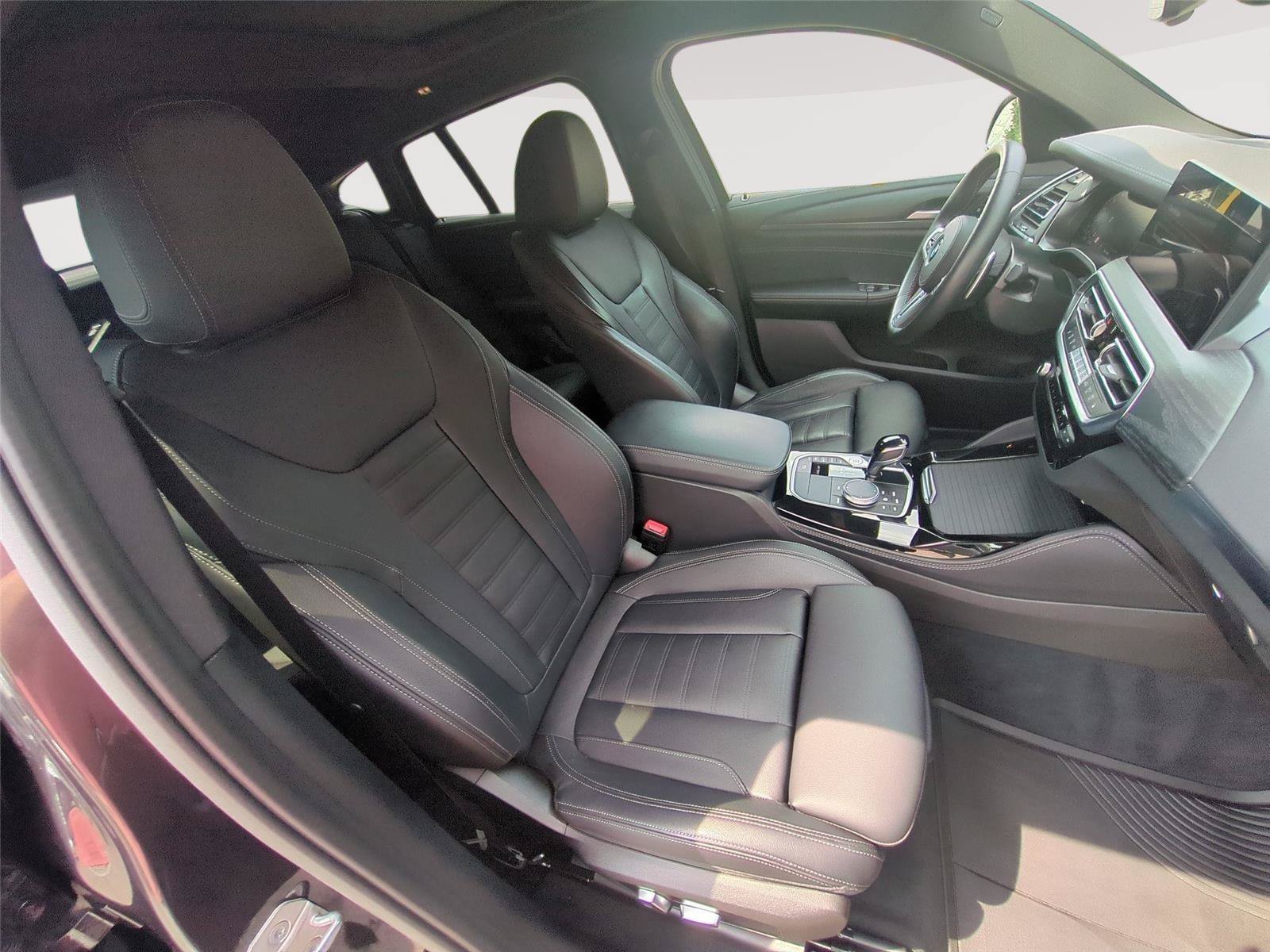 Used 2023 BMW X4 M40i AWD/4WD image 35