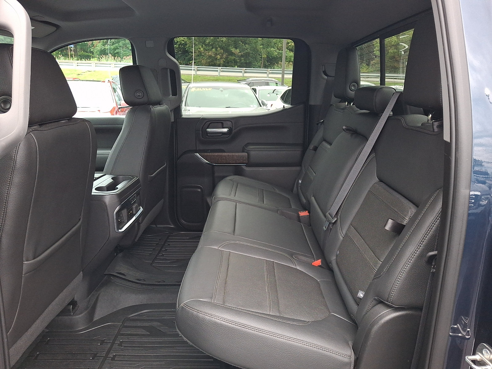 Used 2019 GMC Sierra 1500 Denali w/ Technology Package AWD/4WD image 10