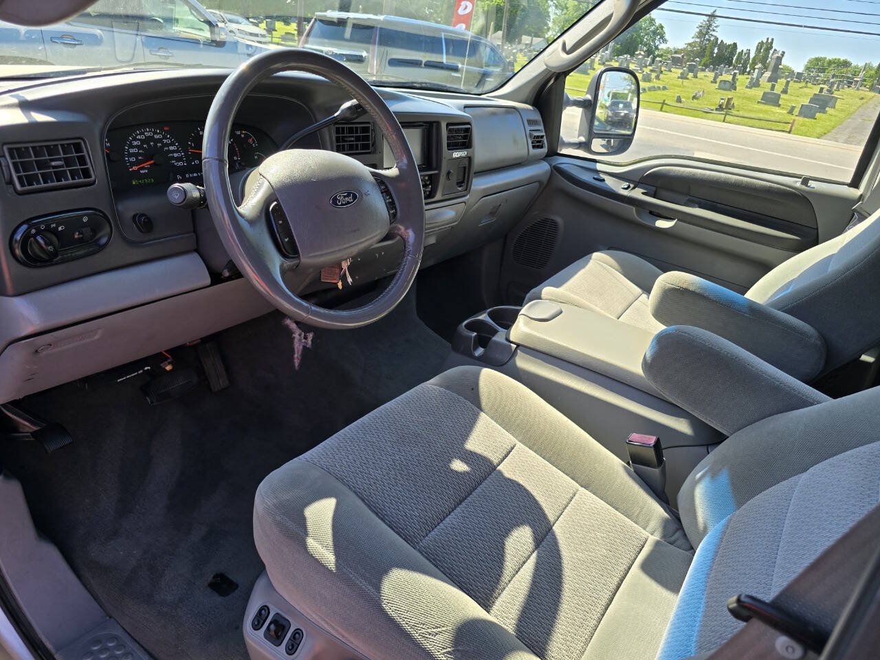 Used 2004 Ford Excursion XLT AWD/4WD image 13