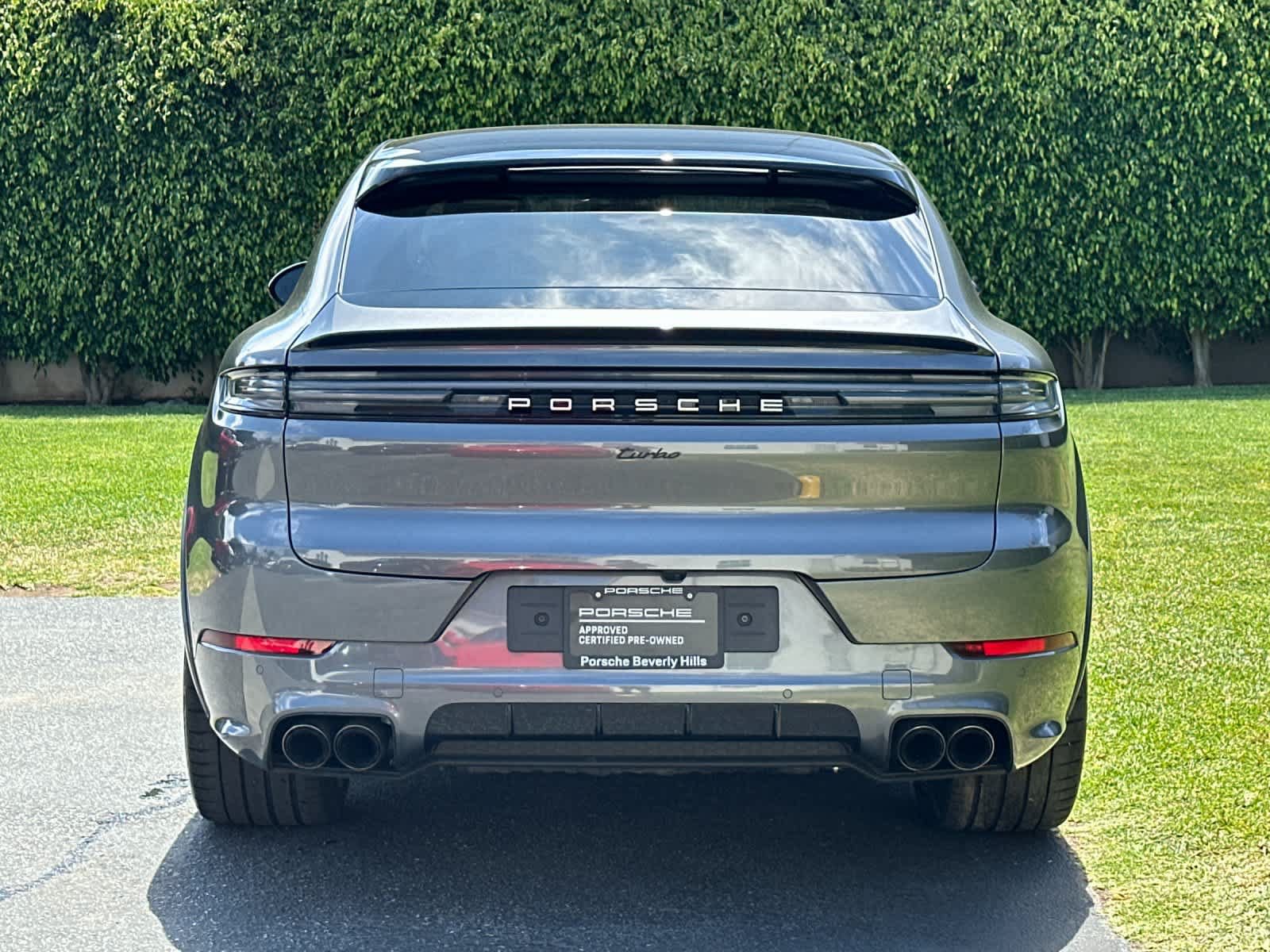 Certified 2025 Porsche Cayenne Turbo AWD/4WD image 7
