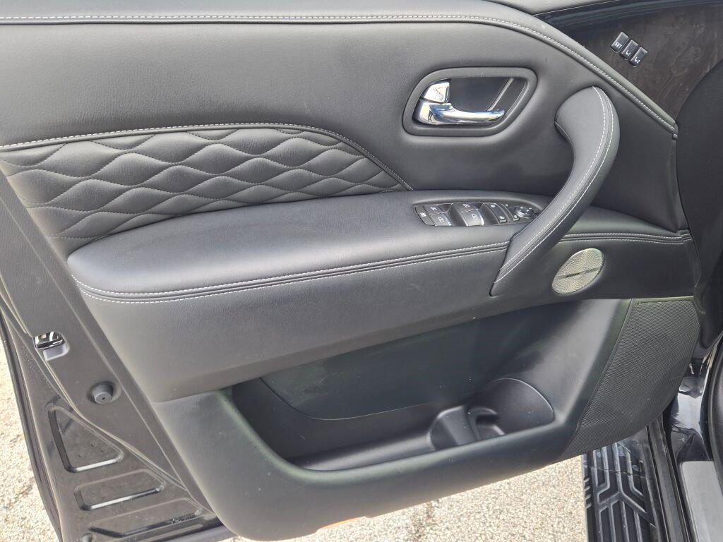 Used 2024 INFINITI QX80 Sensory w/ Cargo Package image 24